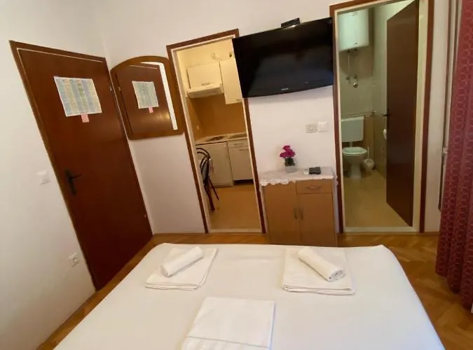 Guest house Dragica Makarska